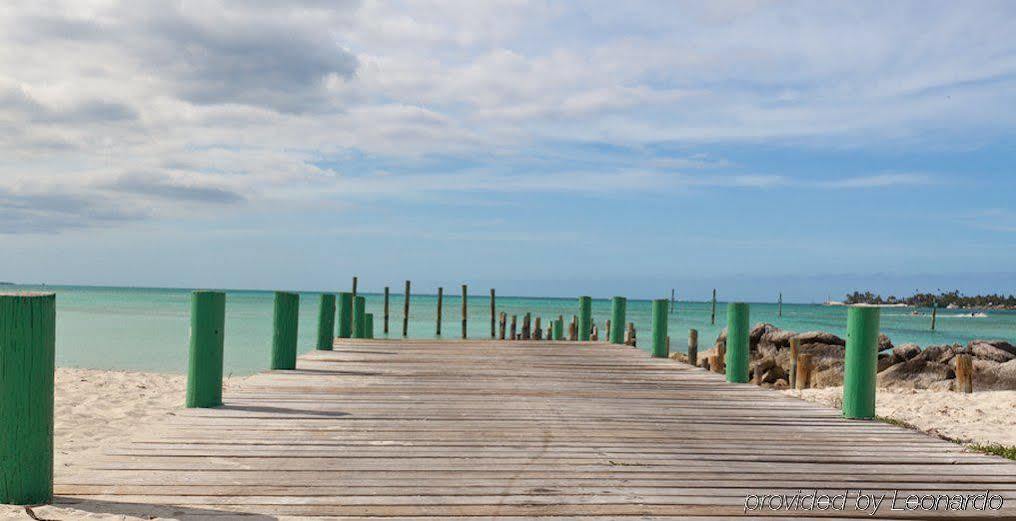 Bluegreen Bluewater Resort At Cable Beach Nassau Buitenkant foto